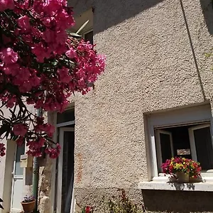 charmante-maison-de-village-ancienne.fr-provencehotel.com/